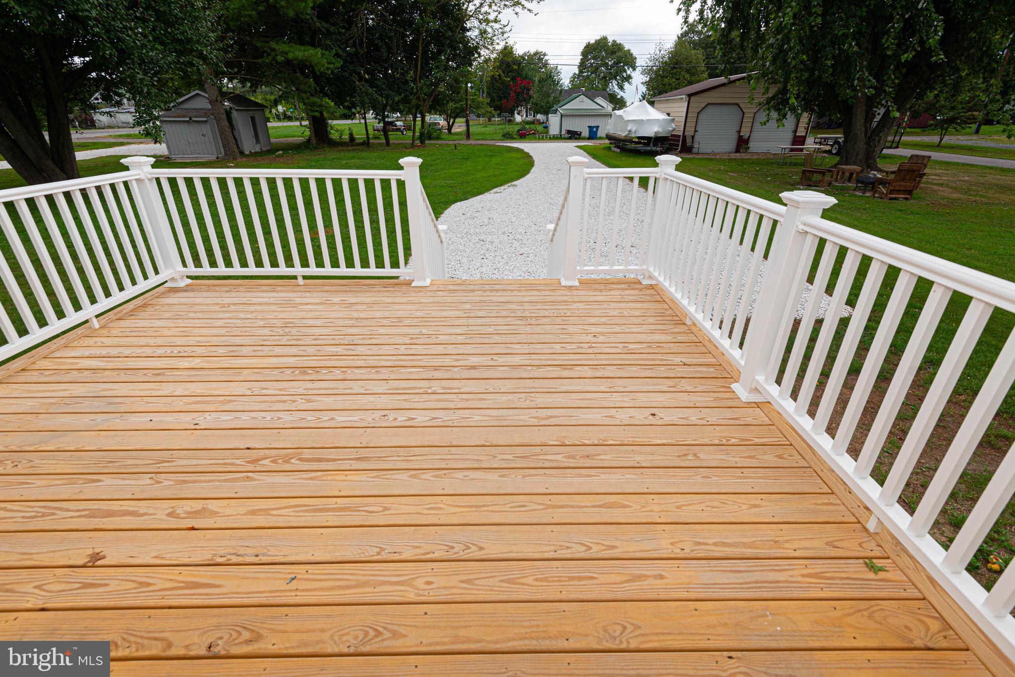 505 Maryland Avenue Ridgely, MD 21660 - Photo 35 of 39 Deck