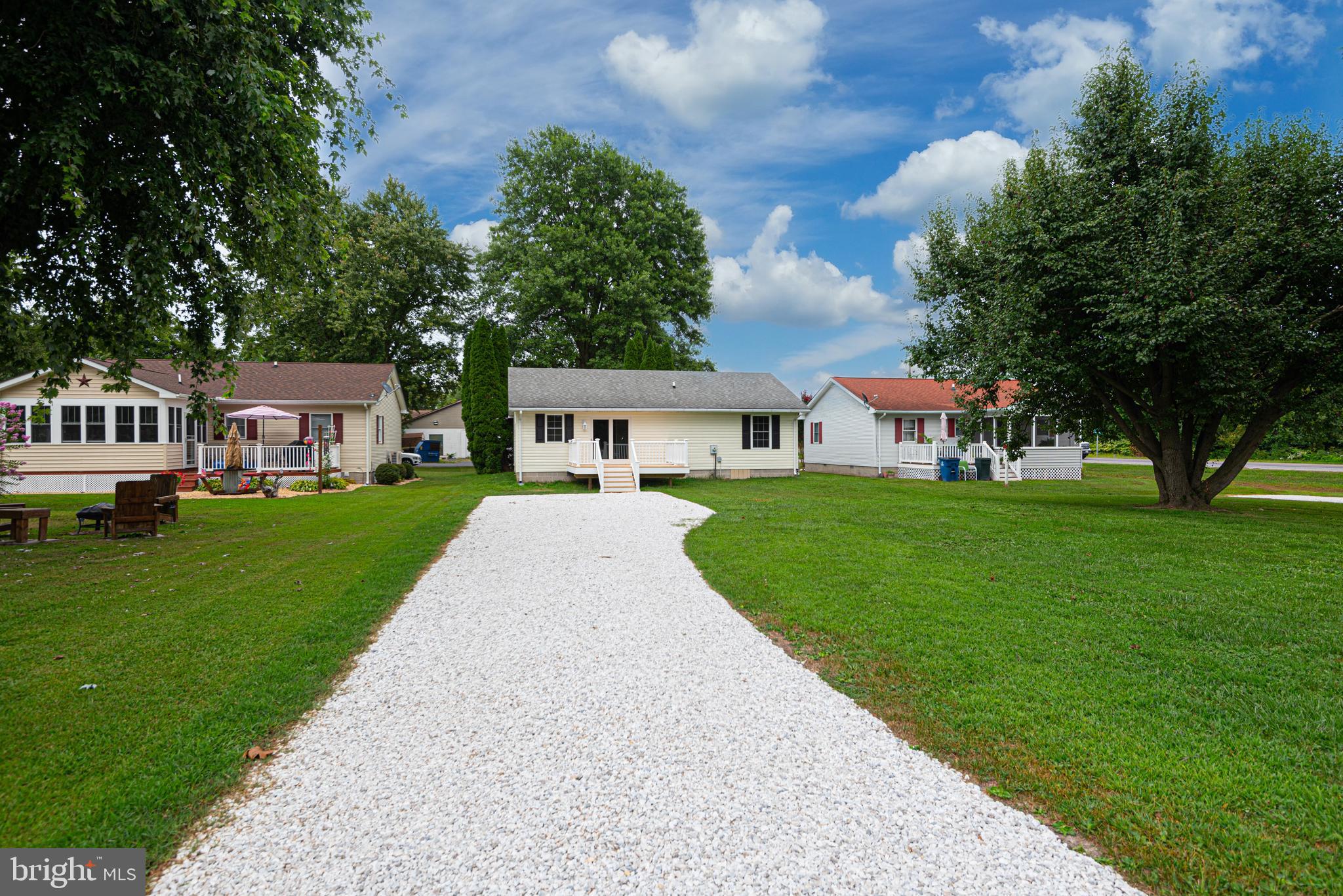 505 Maryland Avenue Ridgely, MD 21660 - Photo 39 of 39 White stone driveway