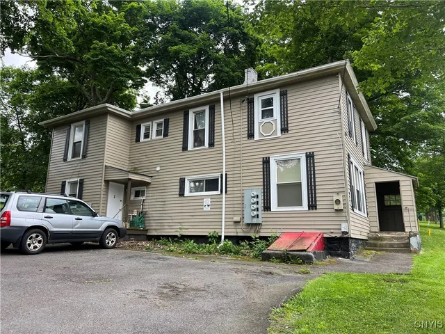 $1,125 | 4822 West Seneca Turnpike, Unit 3, Onondaga, NY 13215