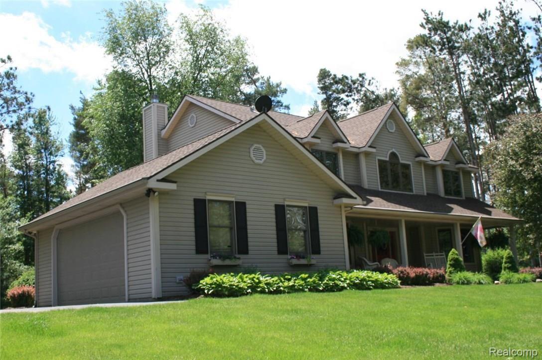 2238 Spruce Ridge Howell, MI 48855 - Photo 1 of 39 1a ft.jpg