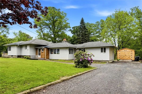 $219,900 | 2061 Kimble Avenue, North Collins, NY 14111