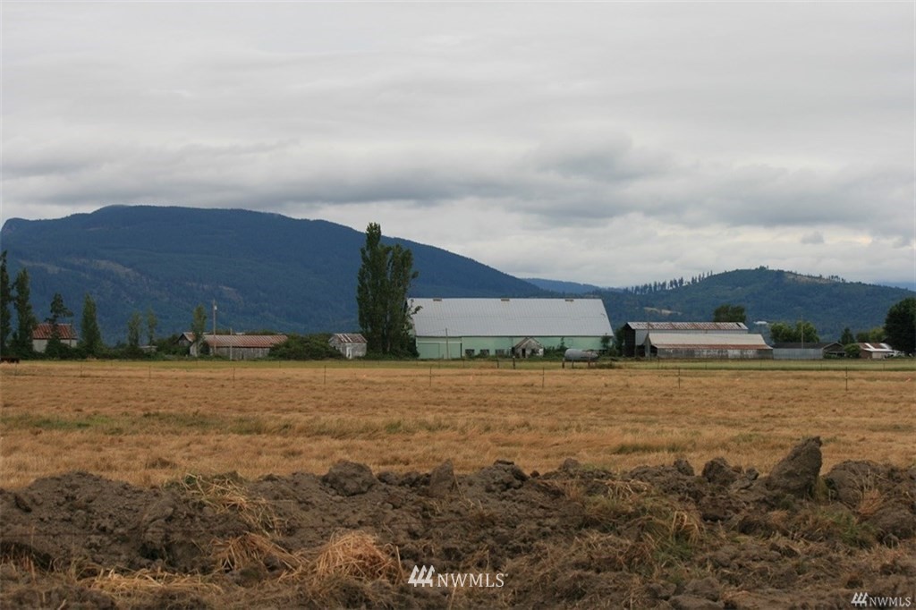 7253 Bayview Edison Road Bow, WA 98232 - Photo 7 of 9 Gallery Image 7
