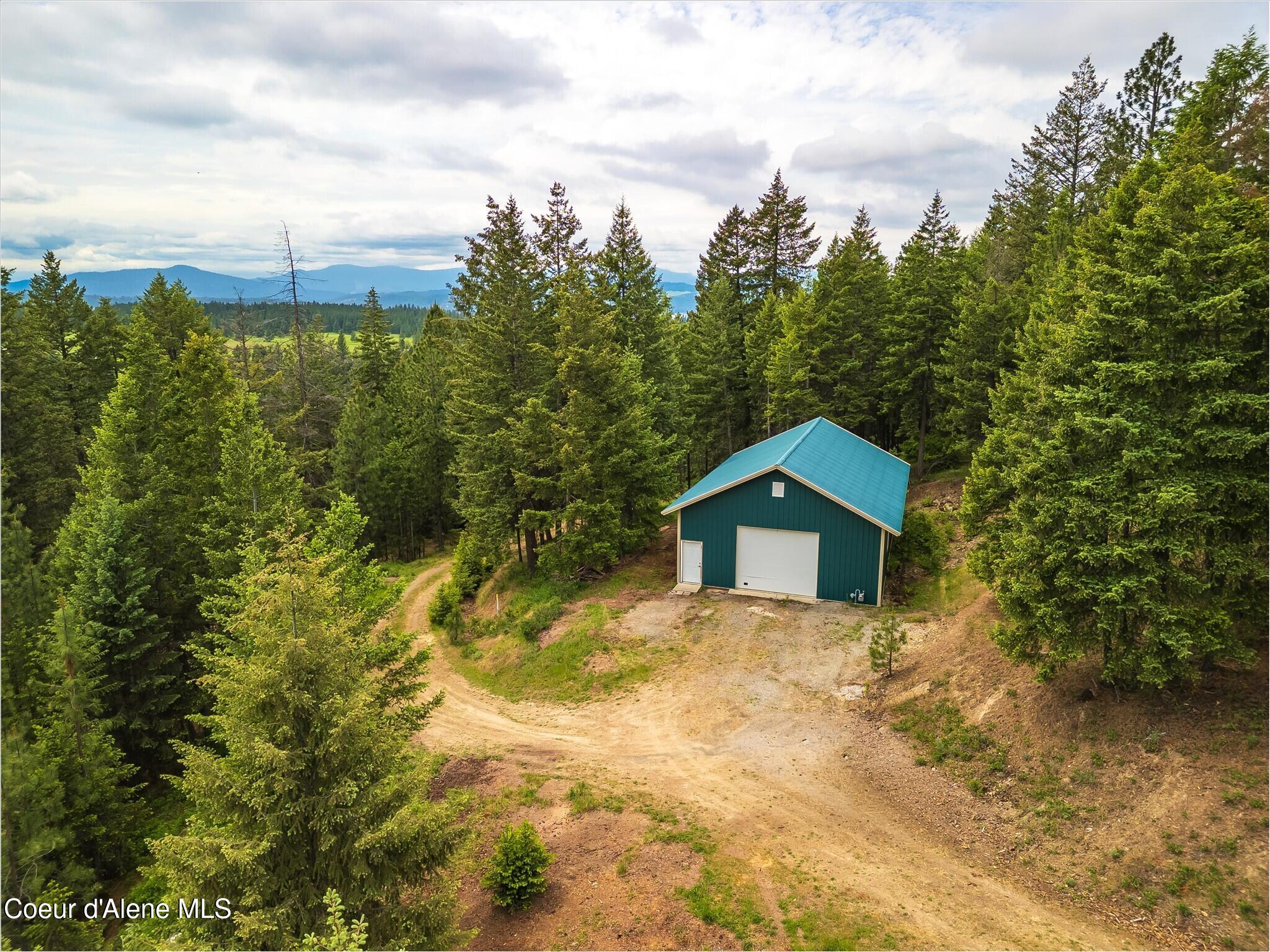 7509 East High Chaparral Road Coeur D'Alene, ID 83814 - Photo 3 of 30 09-DJI_0913-HDR