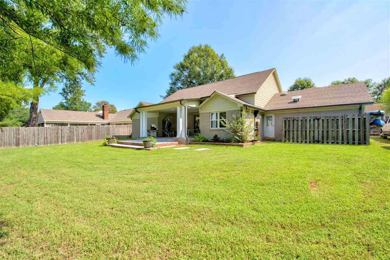 1915 Corbin Road Germantown, TN 38139 - Photo 22 of 25 Enjoy having Cameron Brown Park within walking distance from your home, with play areas, walking trails, tennis courts, baseball fields, and a lake!