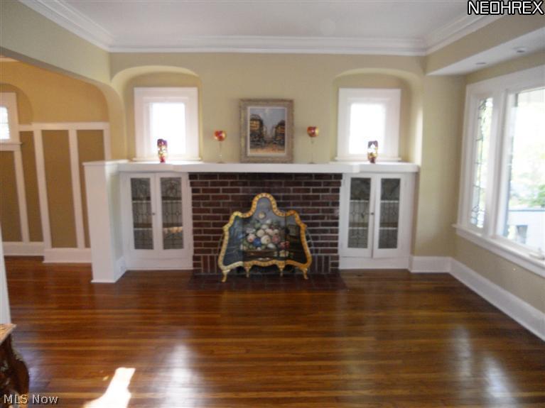 3358 Altamont Road Cleveland, OH 44118 - Photo 2 of 20