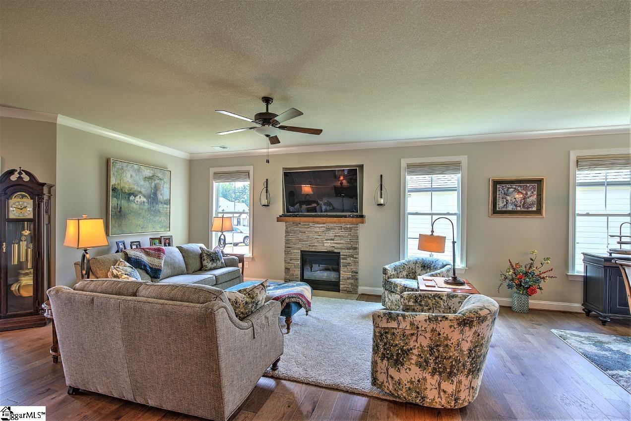 102 Ridan Road Mauldin, SC 29662 - Photo 11 of 34