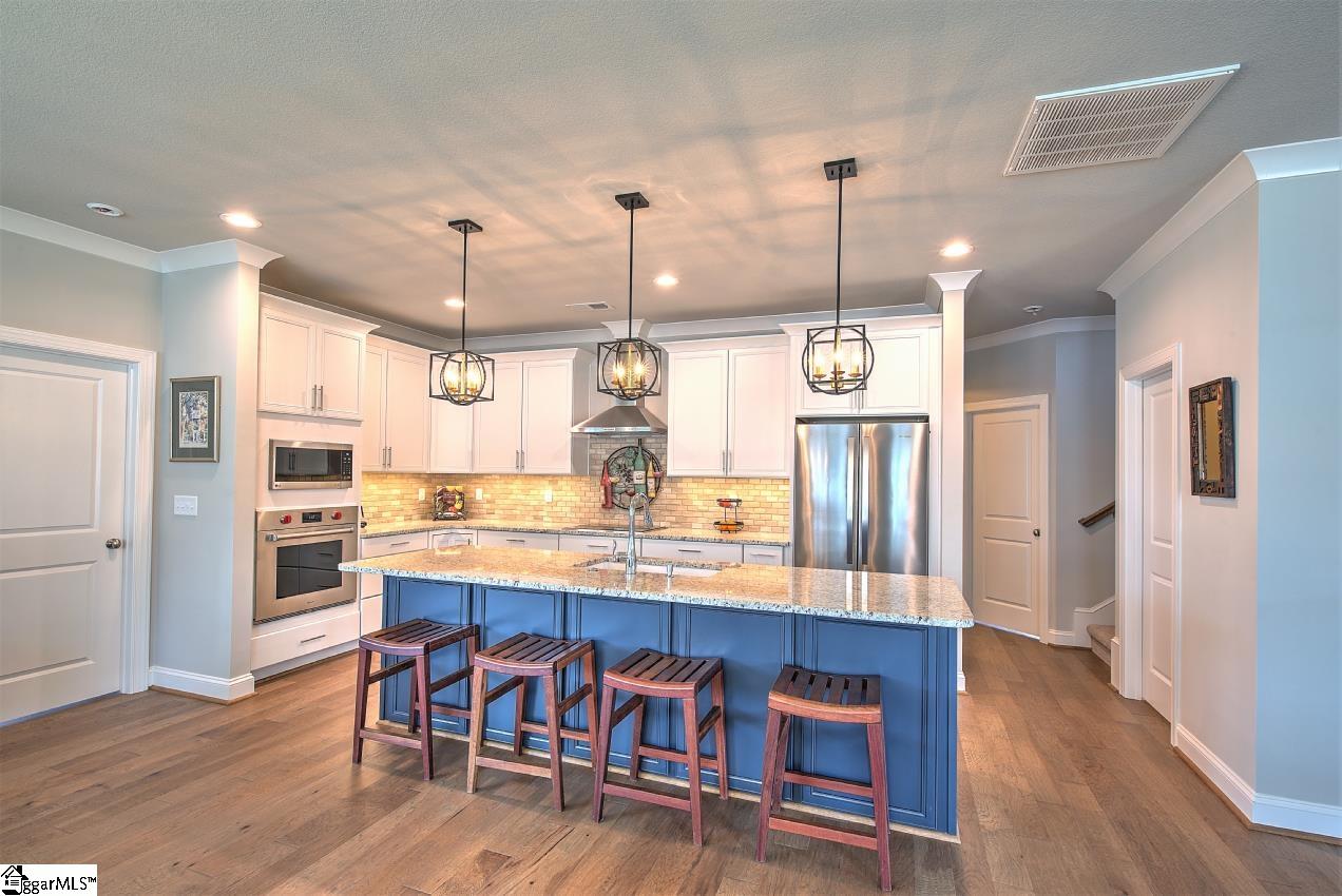 102 Ridan Road Mauldin, SC 29662 - Photo 3 of 34