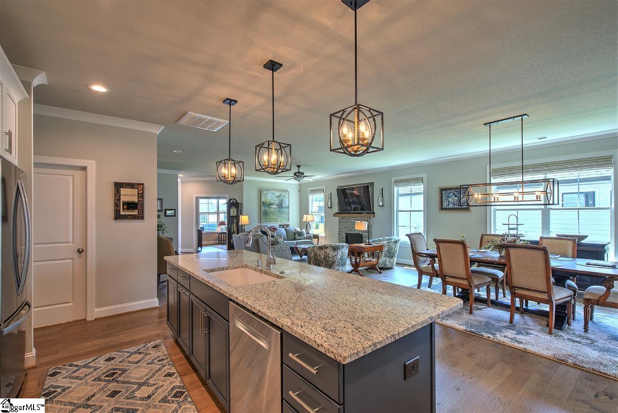 102 Ridan Road Mauldin, SC 29662 - Photo 7 of 34