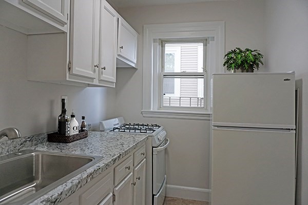 95 Adams Street, Unit 8 Waltham, MA 02453 - Photo 2 of 10