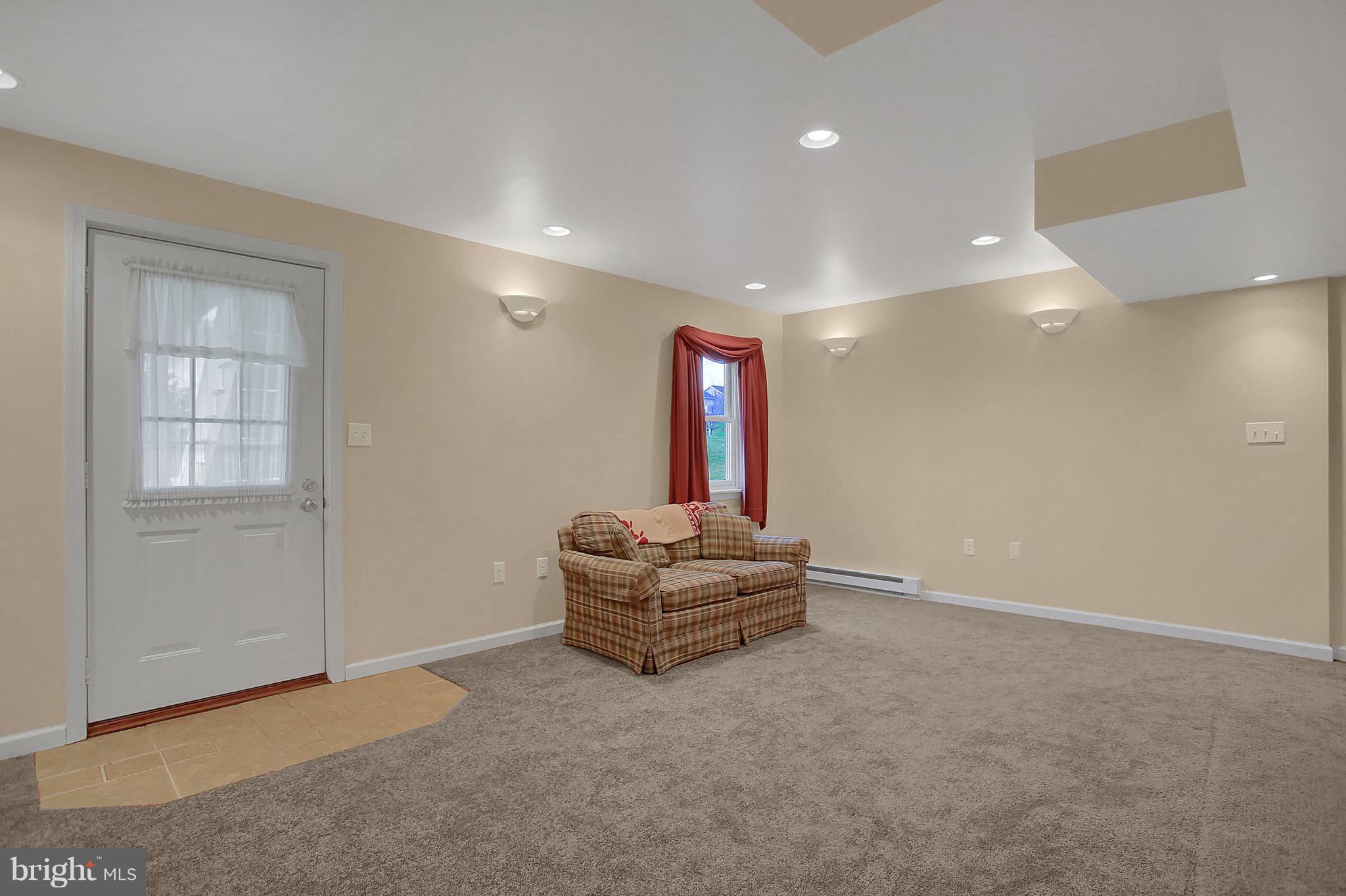 1624 Buckingham Road Harrisburg, PA 17111 - Photo 22 of 27 Gallery Image 22