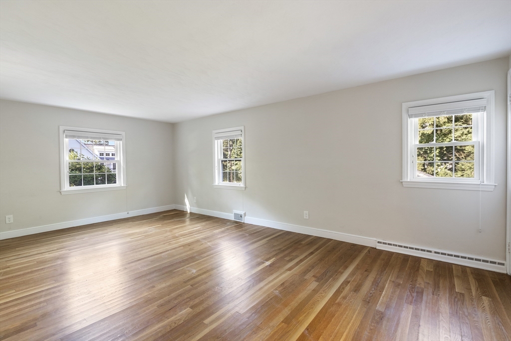 216 Claybrook Road Dover, MA 02030 - Photo 12 of 21