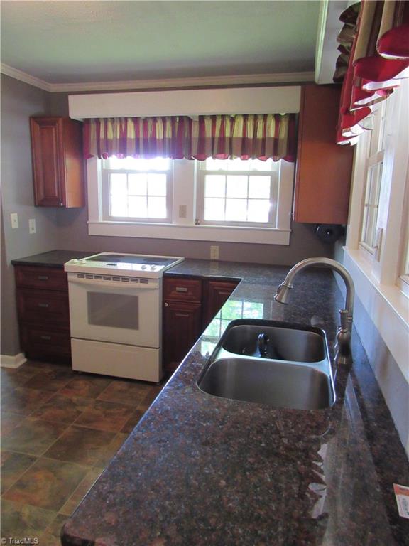 354 East Dalton Road King, NC 27021 - Photo 14 of 30 Gallery Image 14