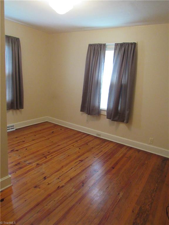 354 East Dalton Road King, NC 27021 - Photo 6 of 30 Gallery Image 6