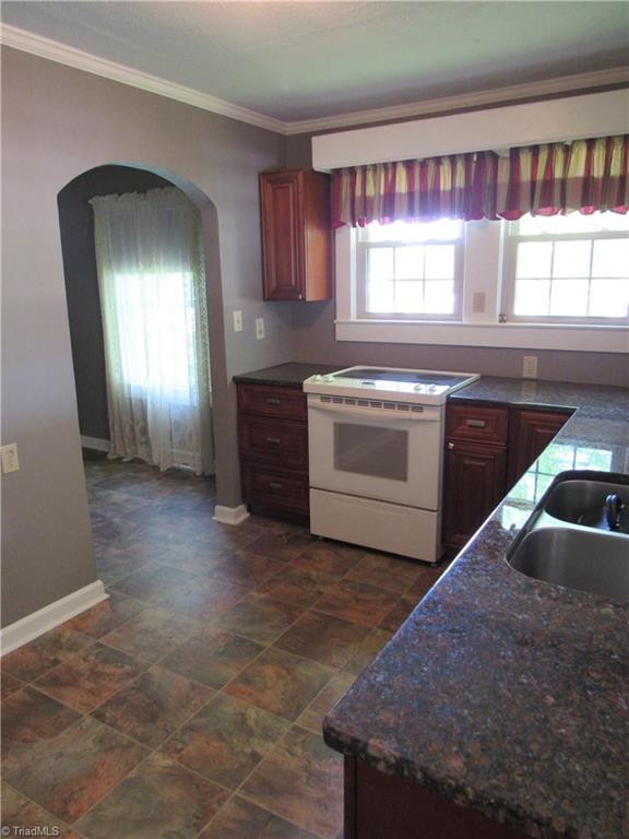 354 East Dalton Road King, NC 27021 - Photo 10 of 30 Gallery Image 10