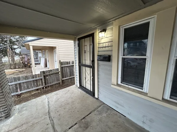 $995 | 1839 North Dexter Street, Indianapolis, IN 46202