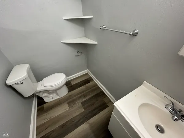 $995 | 1839 North Dexter Street, Indianapolis, IN 46202