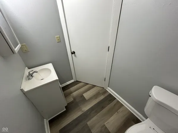 $995 | 1839 North Dexter Street, Indianapolis, IN 46202