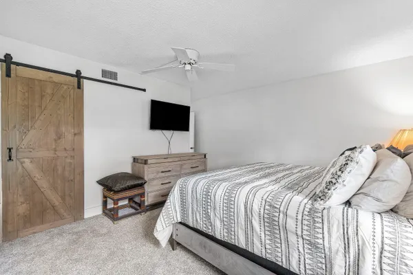 $385,000 | 5121 Oakhill Lane, Unit 411, Delray Beach, FL 33484