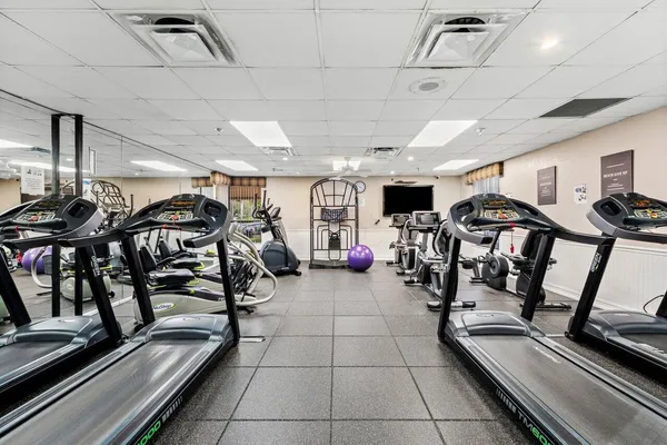 $385,000 | 5121 Oakhill Lane, Unit 411, Delray Beach, FL 33484