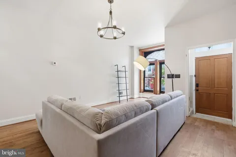 $325,000 | 446 East 22nd Street, Baltimore, MD 21218