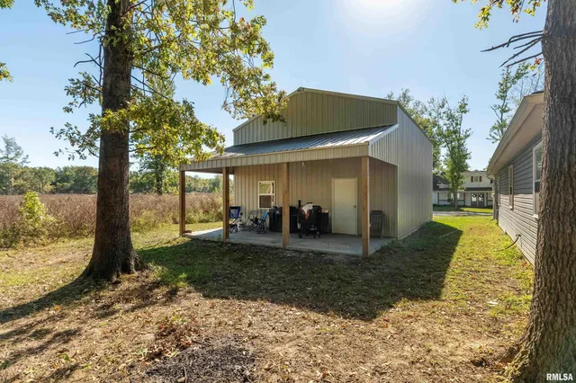 $329,000 | 412 Noah Lane, Carterville, IL 62918