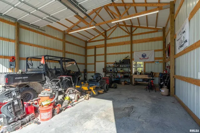 $329,000 | 412 Noah Lane, Carterville, IL 62918