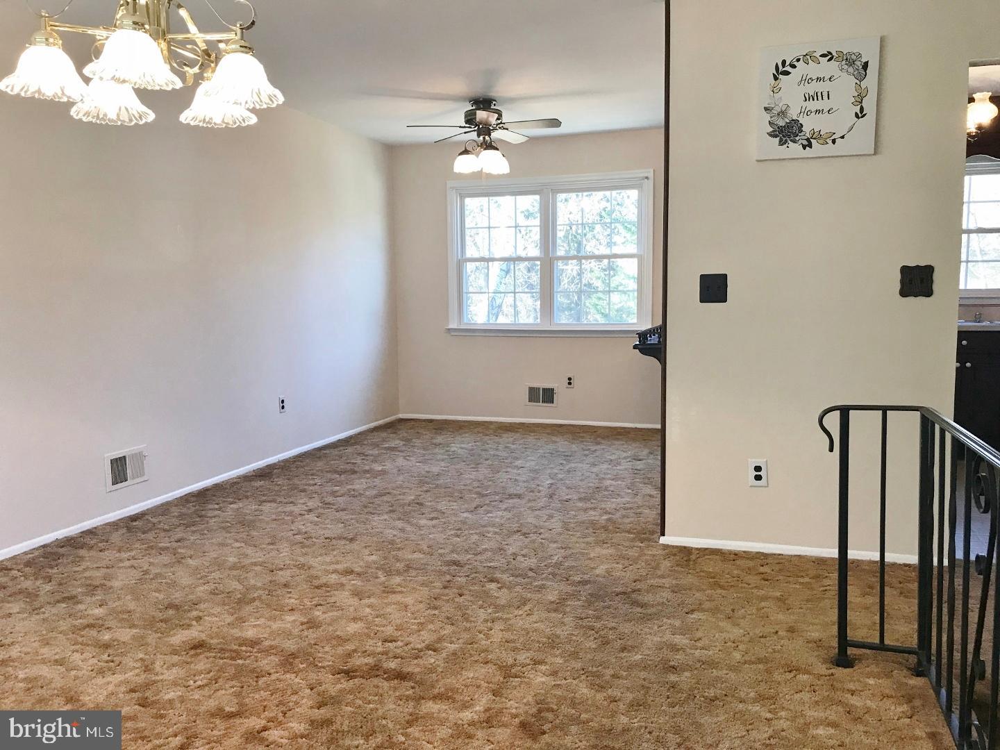 550 Diamond Road Jackson, NJ 08527 - Photo 2 of 22
