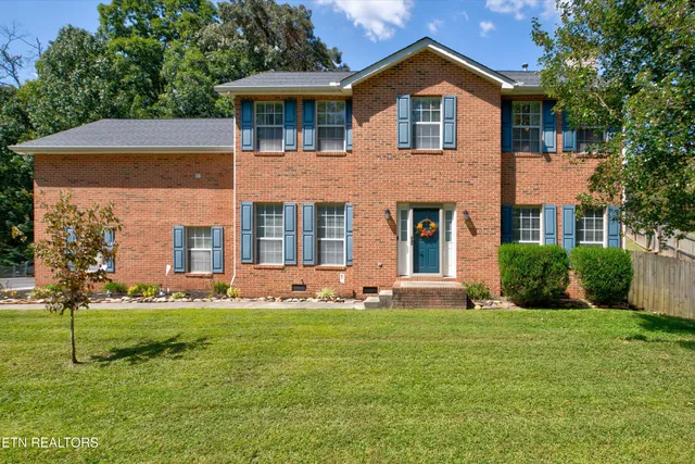 $449,900 | 4219 Cabbage Drive, Knoxville, TN 37938