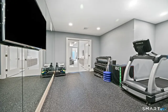 $5,999,000 | 9 Pond Edge Road, Westport, CT 06880