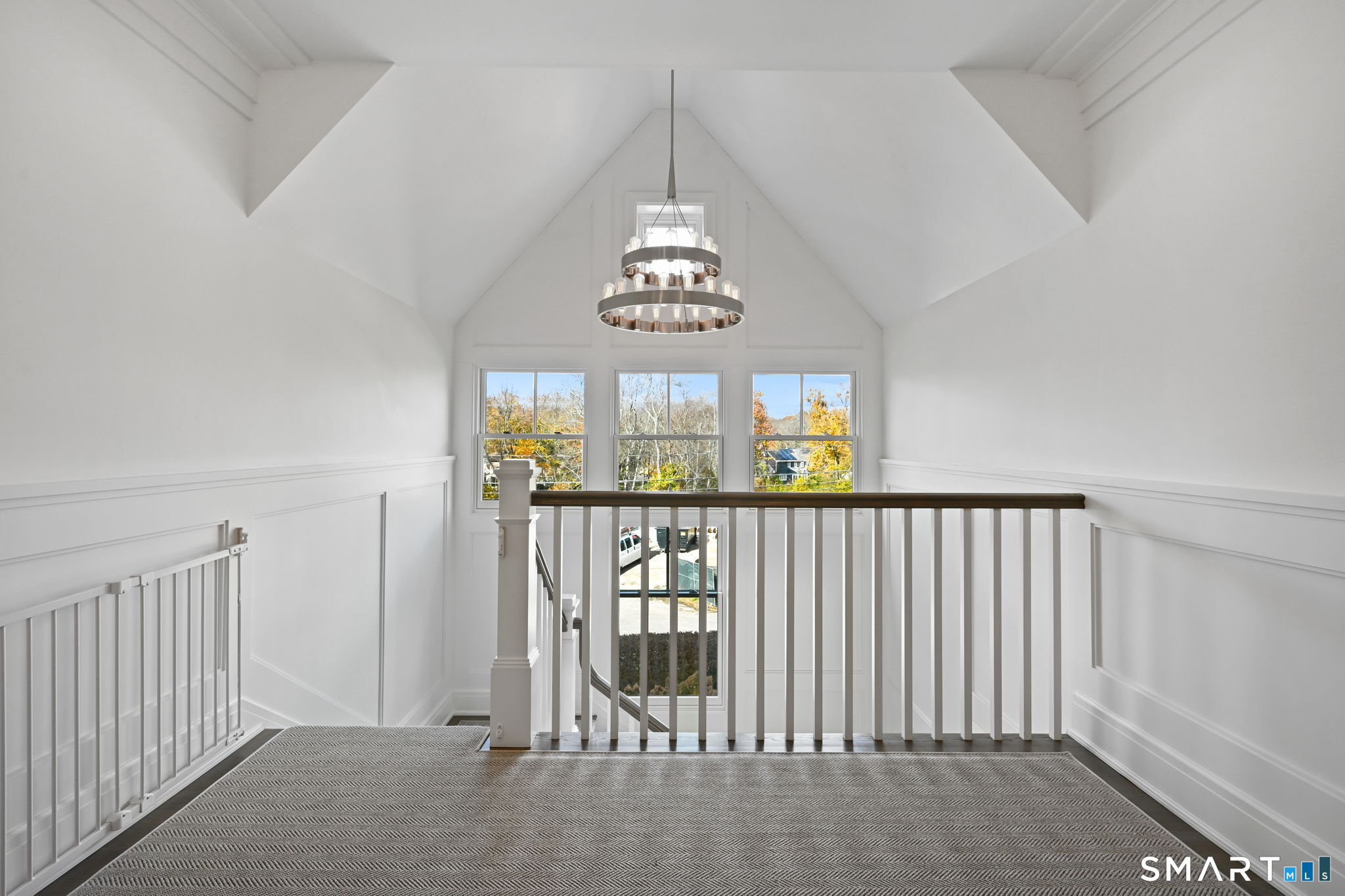 9 Pond Edge Road Westport, CT 06880 - Photo 4 of 40