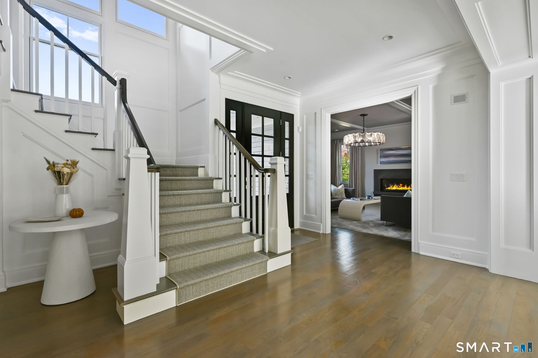 9 Pond Edge Road Westport, CT 06880 - Photo 4 of 40