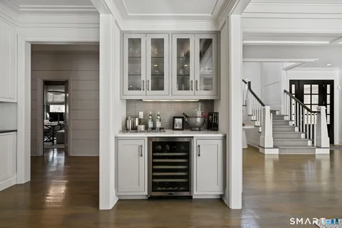 $5,999,000 | 9 Pond Edge Road, Westport, CT 06880