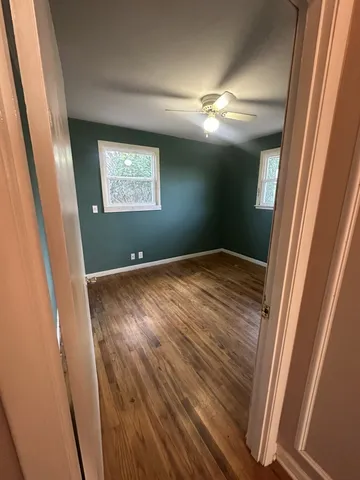 a view of empty room with window