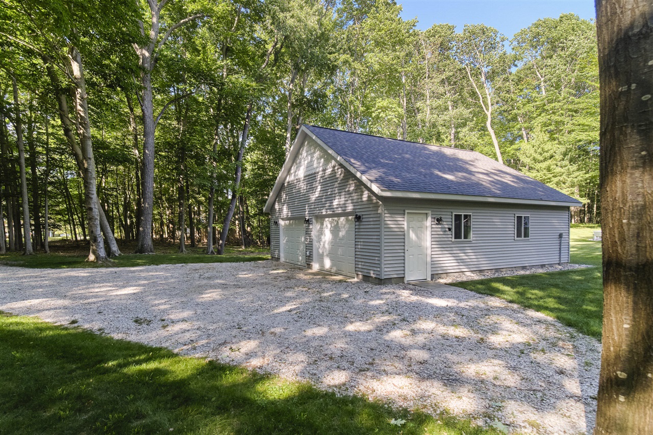 10826 Old Freesoil Road Manistee, MI 49660 - Photo 37 of 58