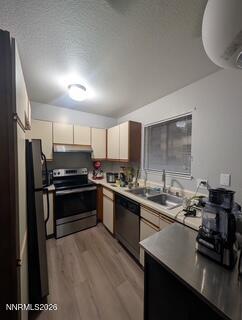 312 East Taylor Street Reno, NV 89502 - Photo 13 of 29 Apt. B Kitch.