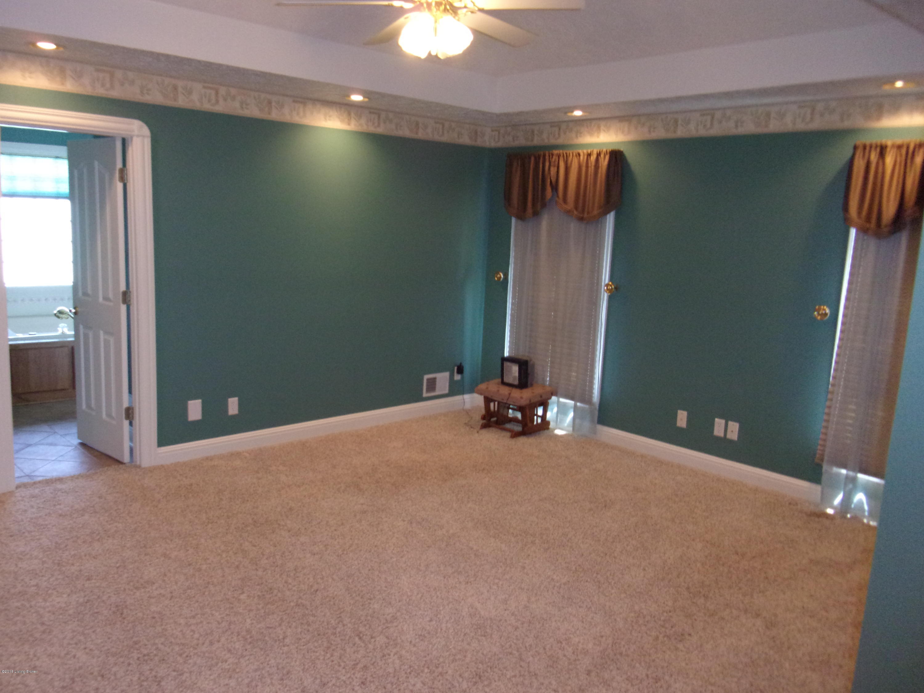 951 Highview Church Road Bloomfield, KY 40008 - Photo 19 of 41 101_0179