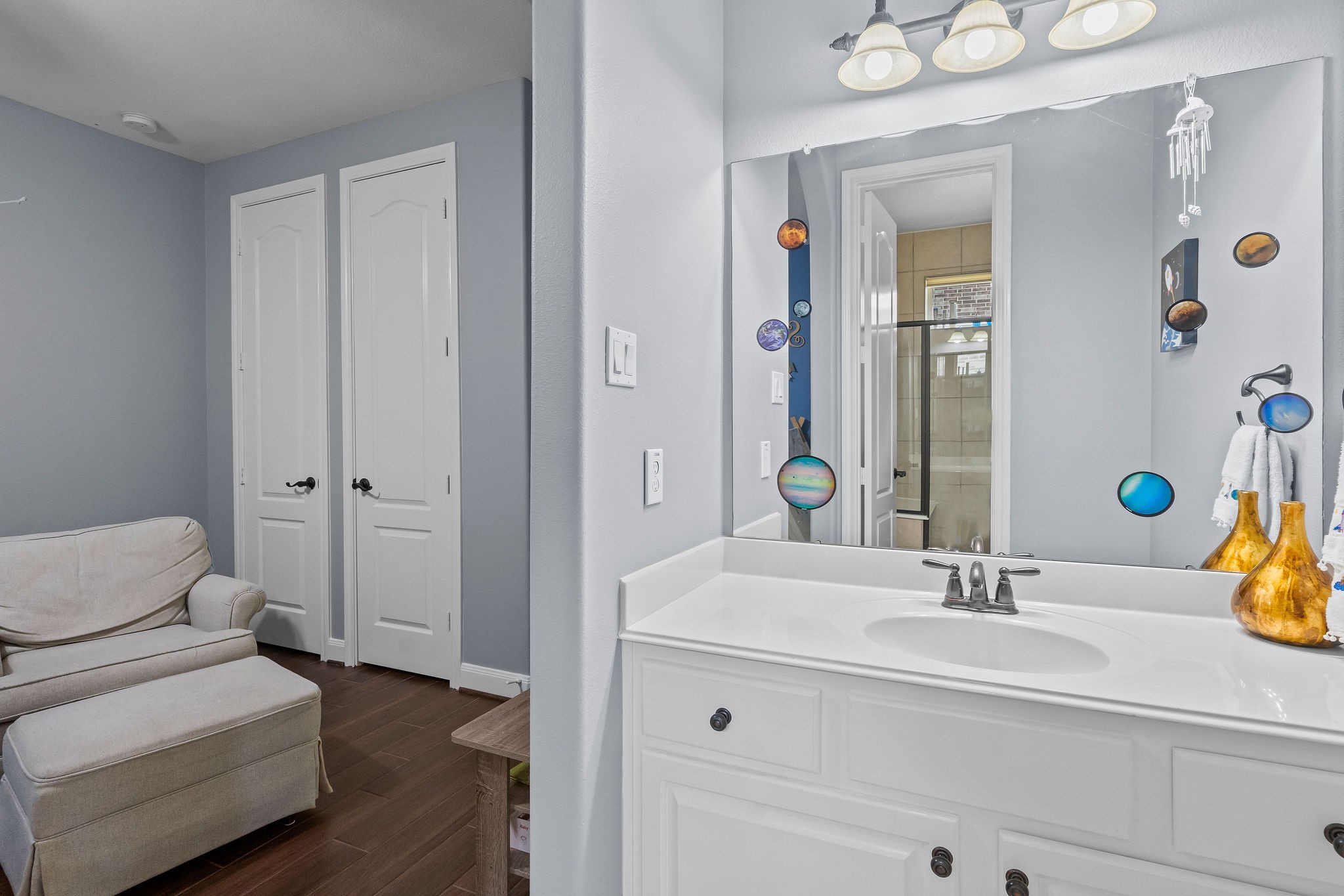 31114 Lakeview Bend Lane Spring, TX 77386 - Photo 27 of 41 a bathroom with a sink and a mirror