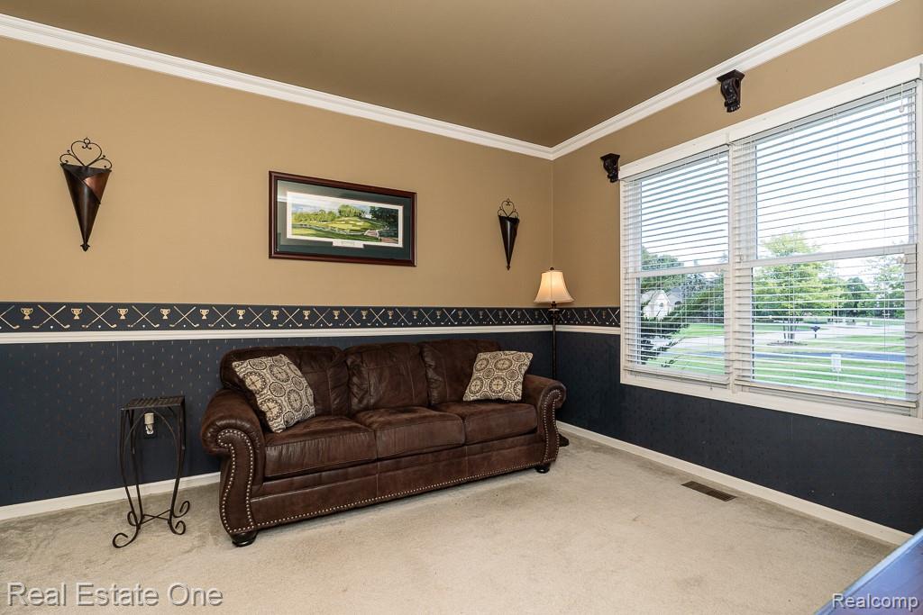 4595 Dunbar Court Rochester, MI 48306 - Photo 17 of 40 Gallery Image 17