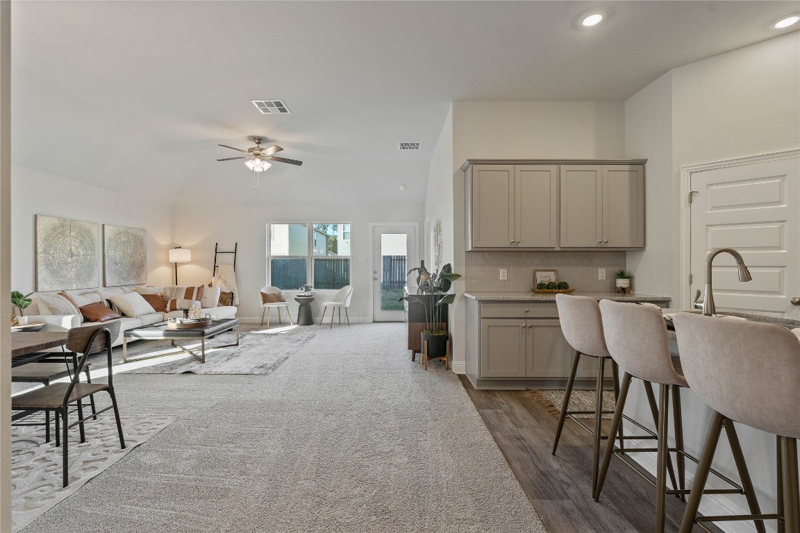 10681 Ellerston Road Cleveland, TX 77327 - Photo 4 of 28