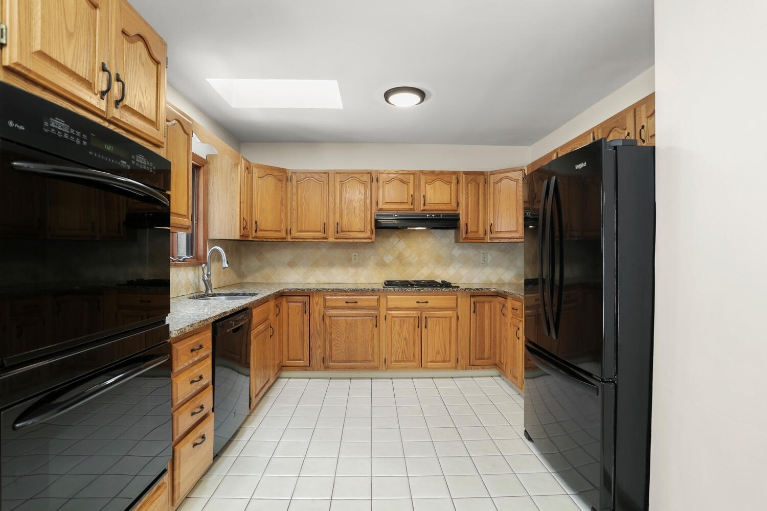 1213 Long Ridge Road Stamford, CT 06903 - Photo 8 of 23 8