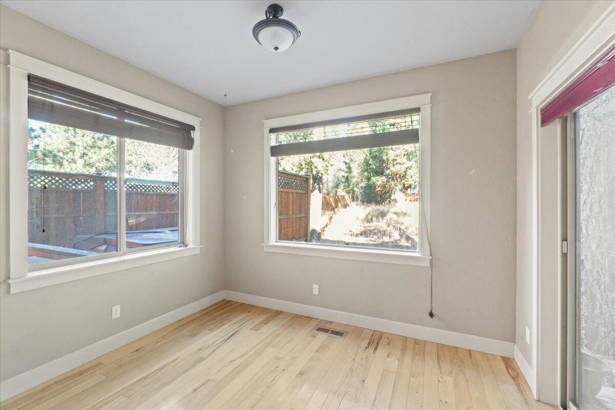 16870 Downey Road Bend, OR 97707 - Photo 17 of 56 33-39-print-Riley Visuals-39