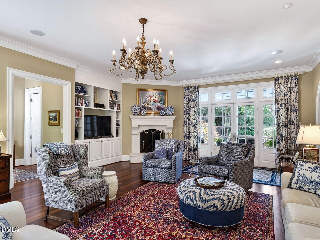 1028 Marlowe Road Raleigh, NC 27609 - Photo 23 of 51 025-1280x960-family-room
