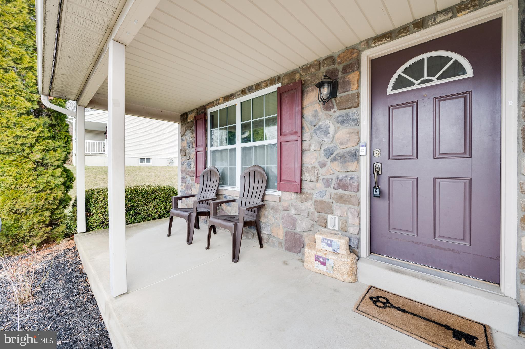 2835 Mannerchor Road Temple, PA 19560 - Photo 3 of 24 Front porch
