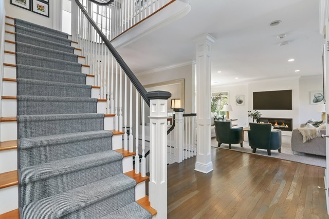 1810 Fairfield Beach Road Fairfield, CT 06824 - Photo 6 of 37