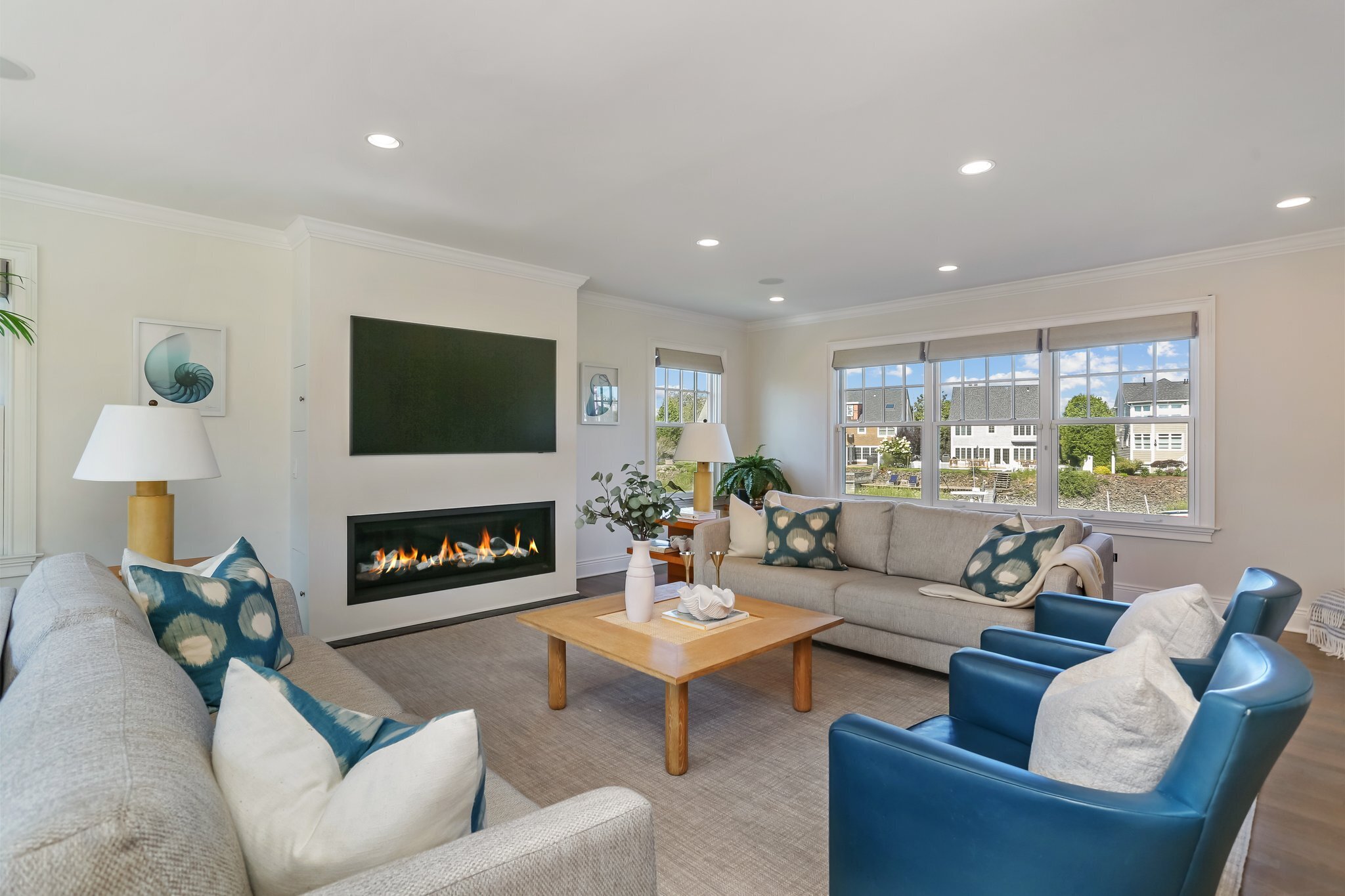 1810 Fairfield Beach Road Fairfield, CT 06824 - Photo 7 of 37