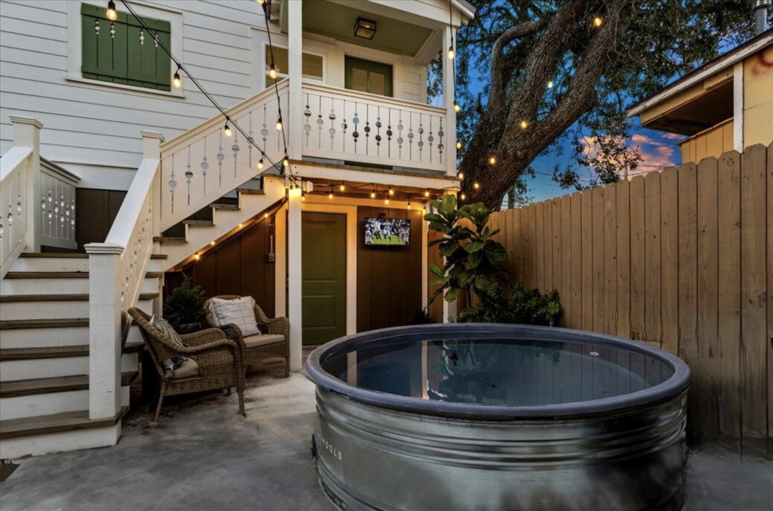 4117 Avenue R Galveston, TX 77550 - Photo 3 of 39