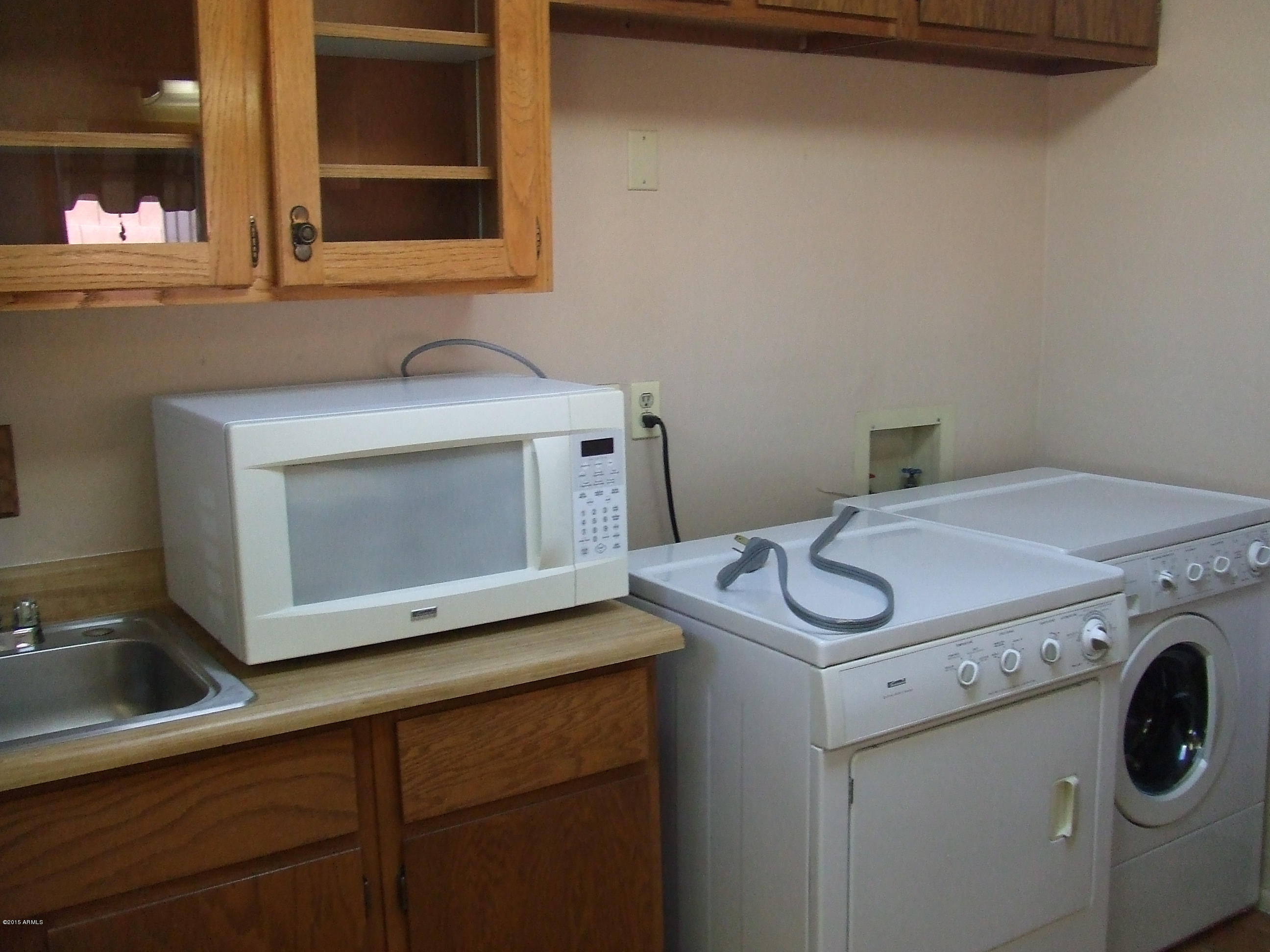 3544 West Lamar Road Phoenix, AZ 85017 - Photo 8 of 20 laundry 2