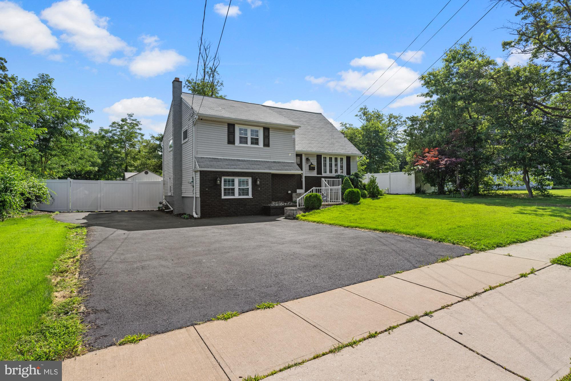 505 Spruce Avenue Pitman, NJ 08071 - Photo 2 of 36