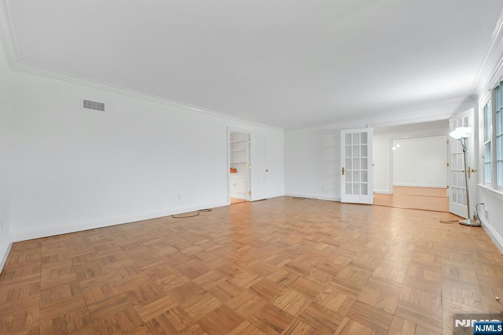 195 Elm Road Englewood, NJ 07631 - Photo 12 of 49