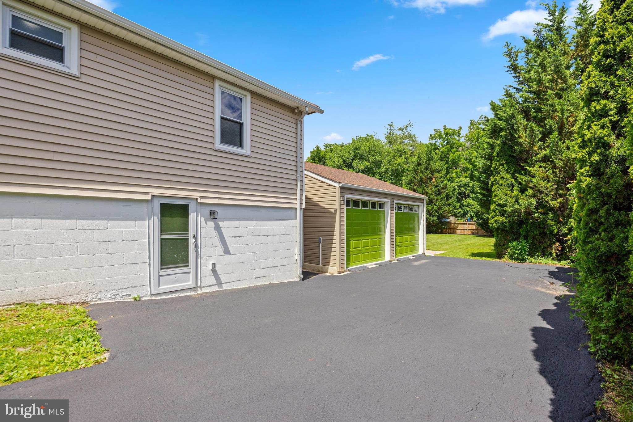 102 Nelson Road Pikesville, MD 21208 - Photo 37 of 57